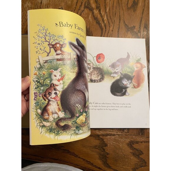 A GARTH WILLIAMS TREASURY OF BEST-LOVED GOLDEN BOOKS - Hardcover **Excellent** - Picture 7 of 10